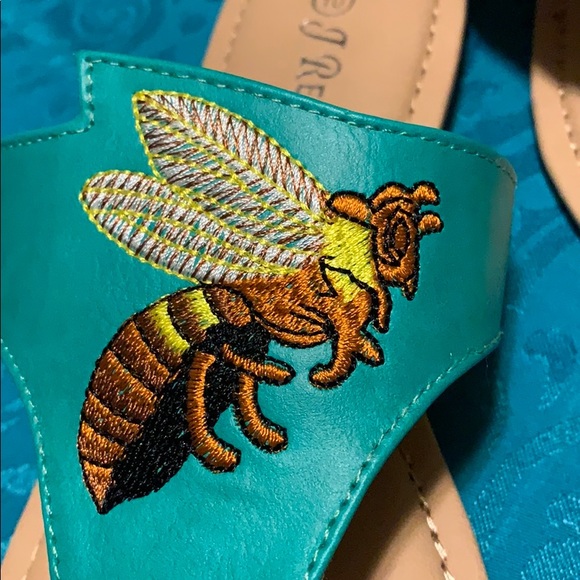 J Rebublic Sandals - Picture 3 of 4